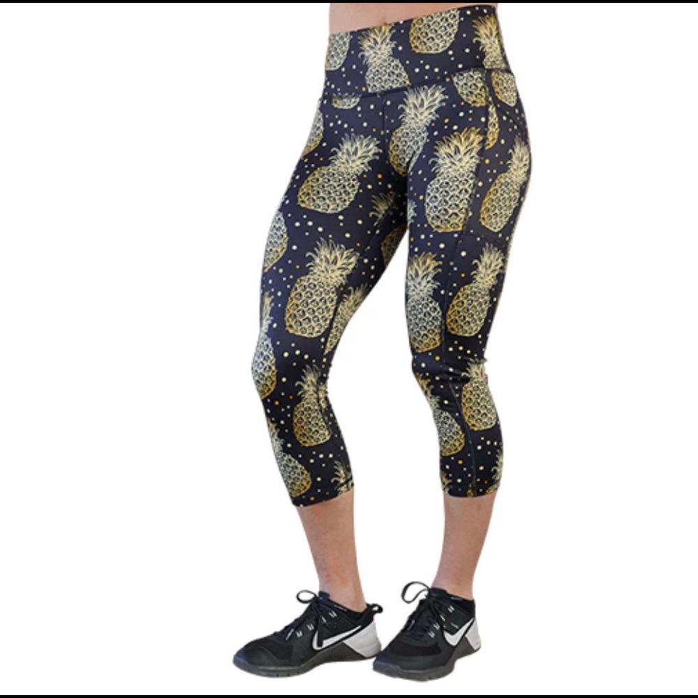 Constantly Varied Gear “Fineapple” Pineapple Capris leggings.